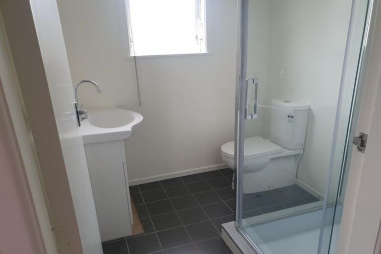 Photo of property in 15 Brazier Grove, Paraparaumu, 5032