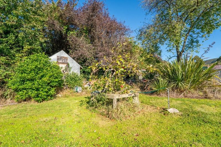 Photo of property in 11 Mortimer Street, Waimate, 7924