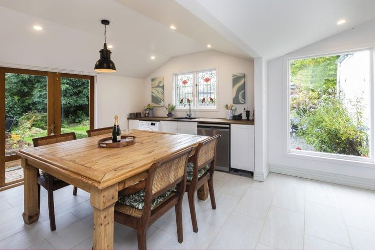 Photo of property in 79 North Avon Road, Richmond, Christchurch, 8013