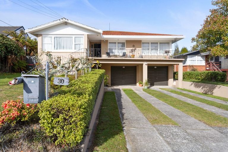 Photo of property in 30 Hillcrest Avenue, Hillcrest, Rotorua, 3015