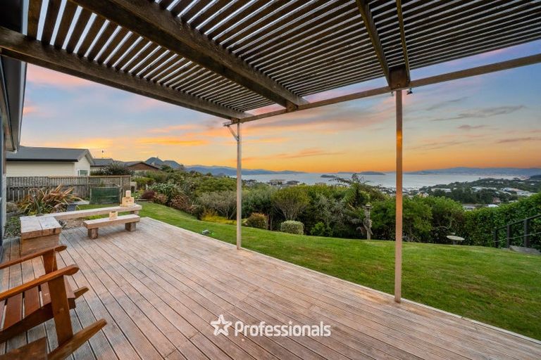 Photo of property in 9 Lemonwood Grove, Maungaraki, Lower Hutt, 5010