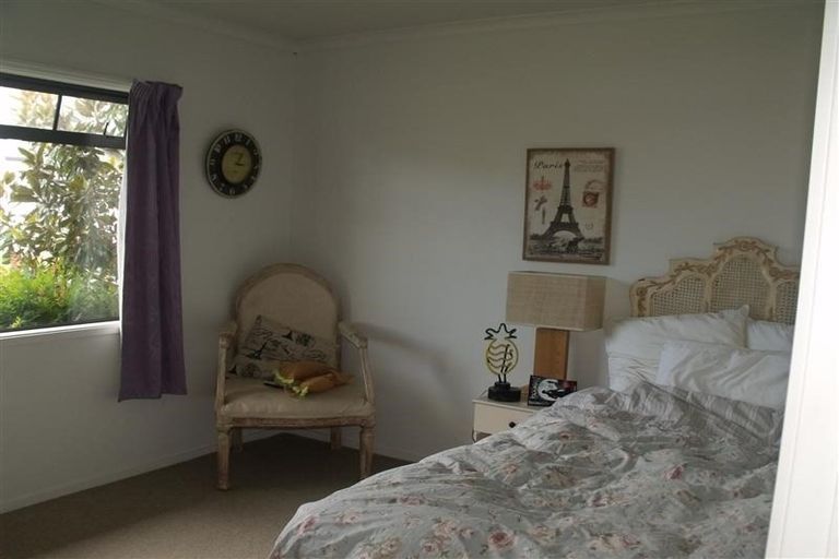 Photo of property in 2 Woodfield Place, Parkvale, Hastings, 4122