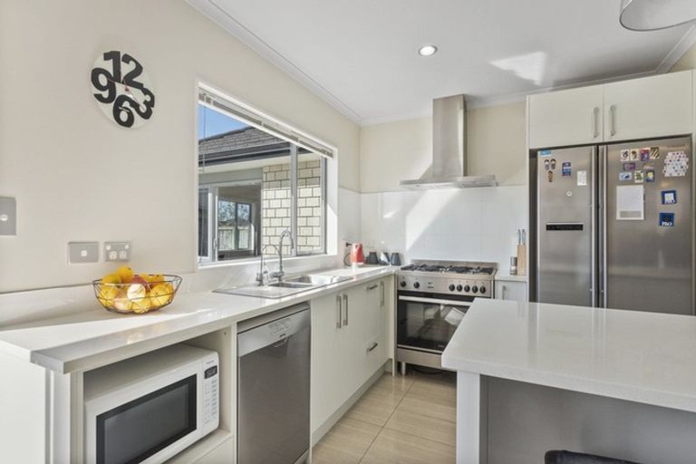 Photo of property in 8 Raupo Place, Rototuna North, Hamilton, 3210