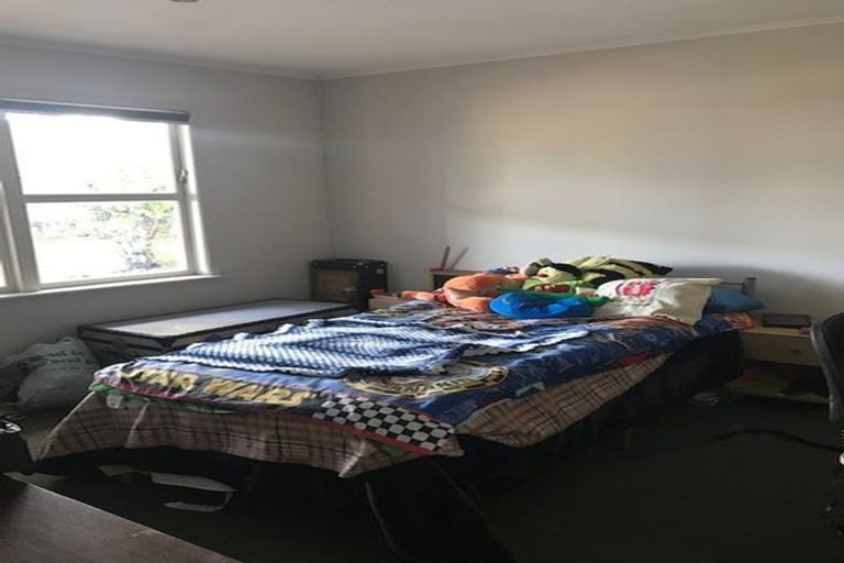 Photo of property in 145 Hutchinsons Road, Bucklands Beach, Auckland, 2014