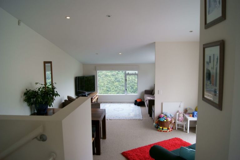 Photo of property in 59a Mandalay Terrace, Khandallah, Wellington, 6035