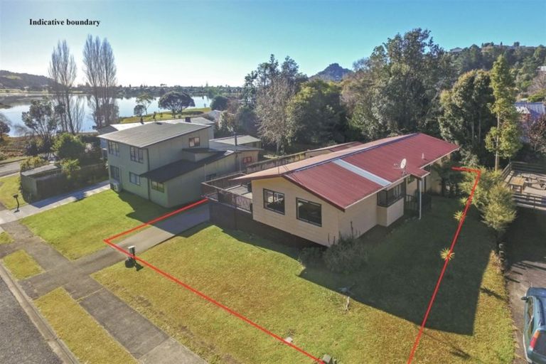 Photo of property in 6 Ailsa Place, Tairua, 3508