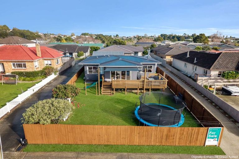 Photo of property in 20 Valley Road, Pukekohe, 2120