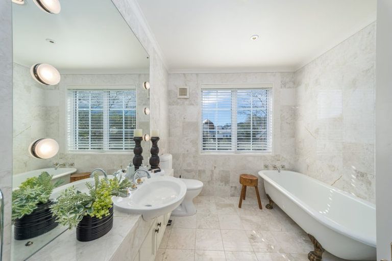 Photo of property in 8 Palazzo Lane, Riccarton, Christchurch, 8011