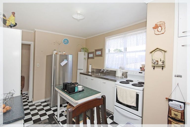 Photo of property in 40 Cook Street, Foxton, 4814