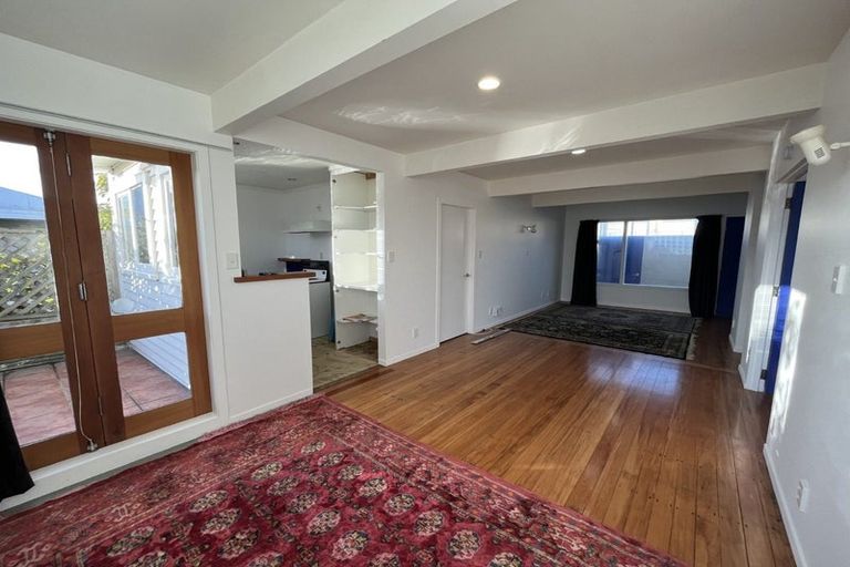 Photo of property in 24 Steyne Avenue, Plimmerton, Porirua, 5026