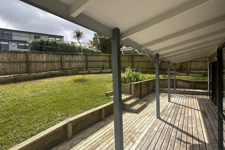 Photo of property in 2/4 Morton Avenue, Forrest Hill, Auckland, 0620