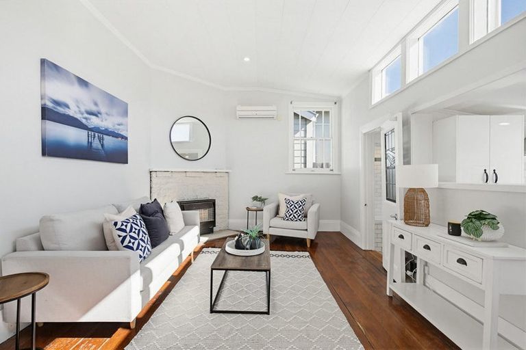 Photo of property in 37 Donald Mclean Street, Newtown, Wellington, 6021