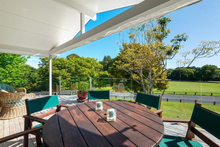 Photo of property in 19 Sylvan Park Avenue, Milford, Auckland, 0620