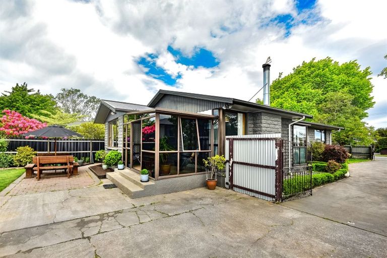 Photo of property in 105 Prestons Road, Redwood, Christchurch, 8051