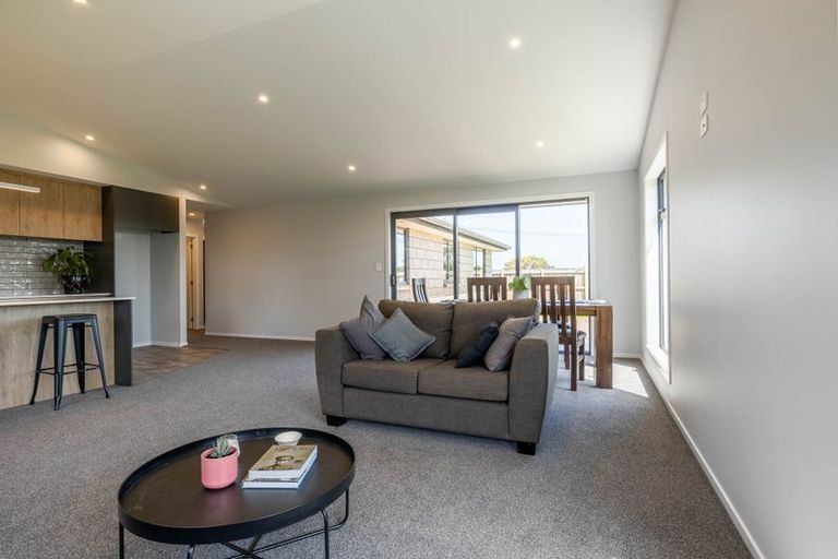 Photo of property in 114 Severn Street, Clifton, Invercargill, 9812