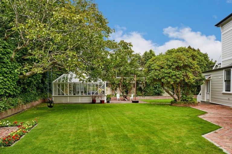 Photo of property in 1/722 High Street, Epuni, Lower Hutt, 5011