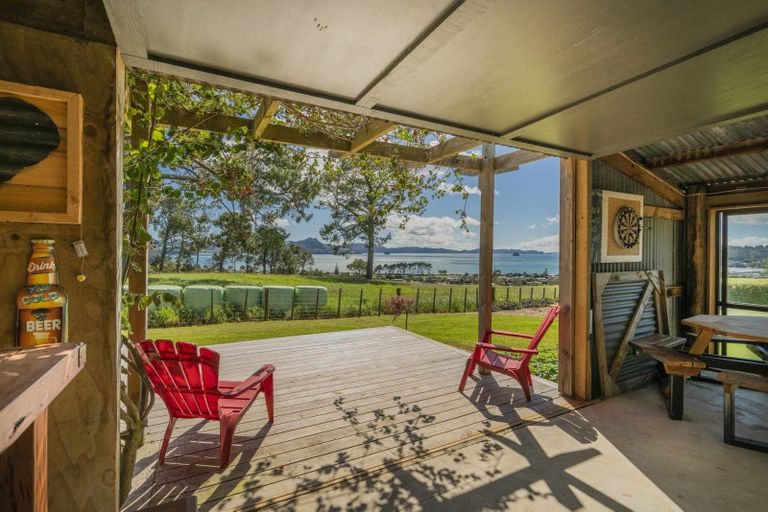 Photo of property in 60 Resolution Rise, Cooks Beach, Whitianga, 3591