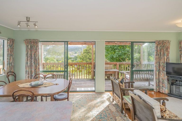 Photo of property in 152 Ocean Beach Road, Tairua, 3508