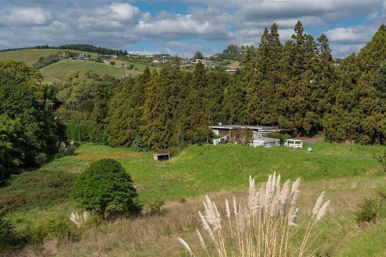 Photo of property in 1 Ranginui Road, Welcome Bay, Tauranga, 3112