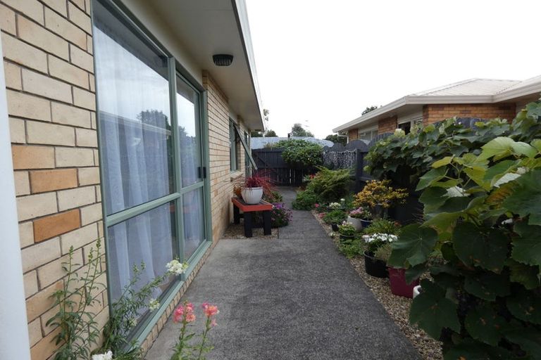 Photo of property in 3 Kimshee Way, Tuakau, 2121