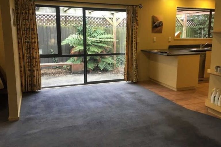 Photo of property in 22b Cradock Street, South New Brighton, Christchurch, 8062