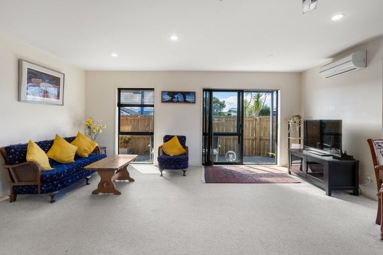 Photo of property in Mayfair Gardens, 3/2 Mayfair Close, Whitianga, 3510