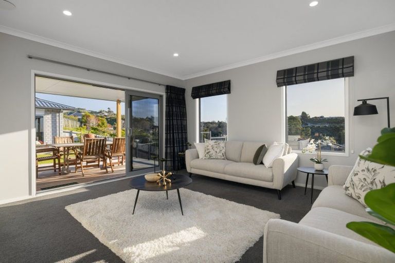 Photo of property in 111 Oteki Park Drive, Welcome Bay, Tauranga, 3112