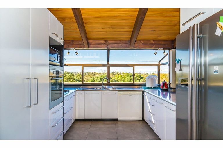 Photo of property in 47 Layton Road, Manly, Whangaparaoa, 0930