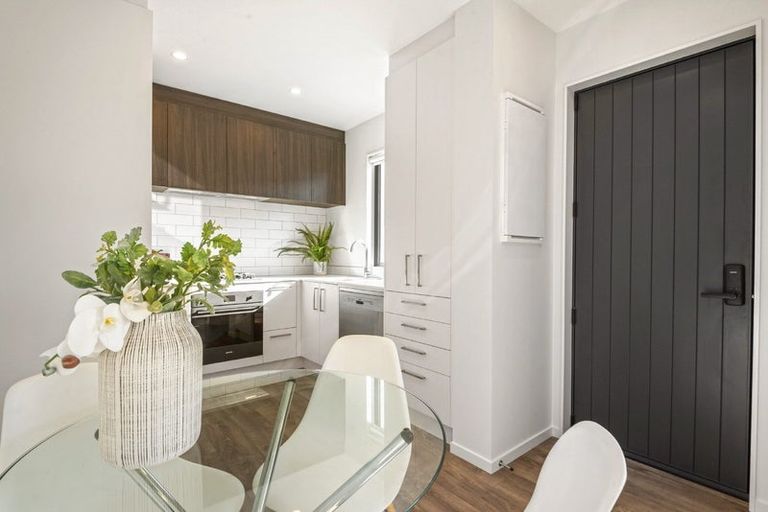 Photo of property in 13 Noel Hayden Street, Takanini, 2112