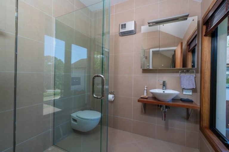 Photo of property in 128 Ferndale Way, Rangatira Park, Taupo, 3384