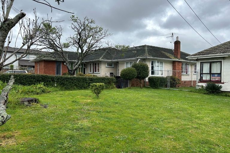 Photo of property in 52 Weymouth Road, Manurewa, Auckland, 2102