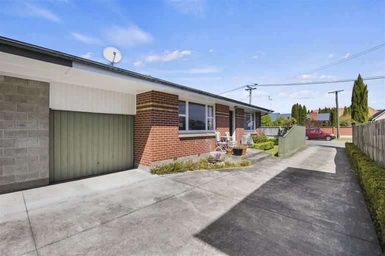 Photo of property in 1/10 Bretts Road, St Albans, Christchurch, 8052