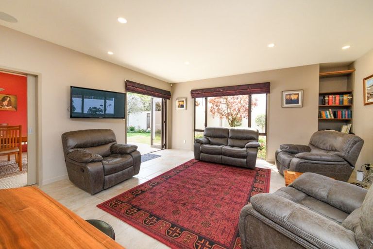 Photo of property in 44 Ihaka Street, Hokowhitu, Palmerston North, 4410