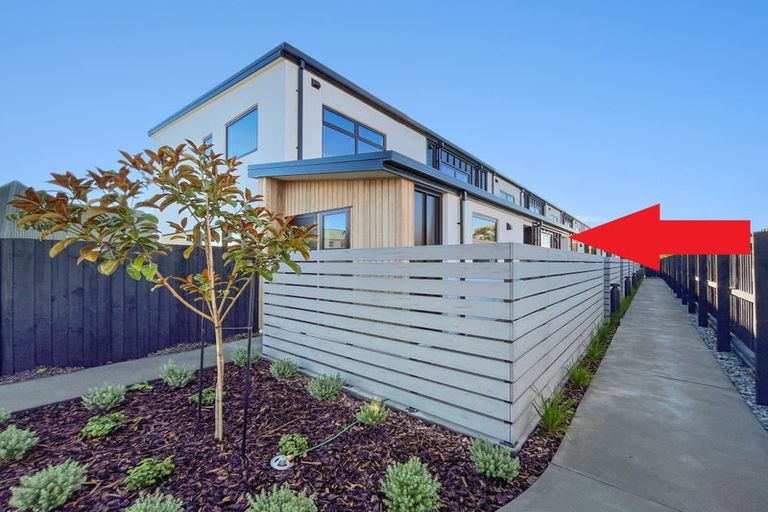 Photo of property in 2/46b Division Street, Riccarton, Christchurch, 8041
