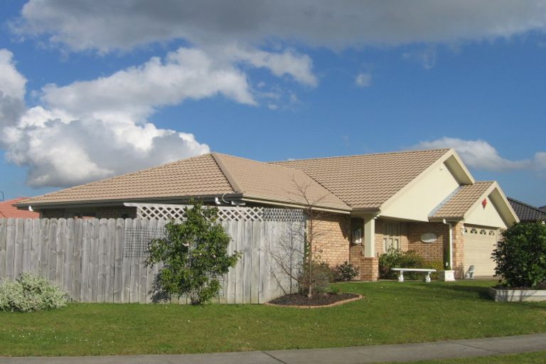 Photo of property in 3 Belcoo Crescent, East Tamaki, Auckland, 2013