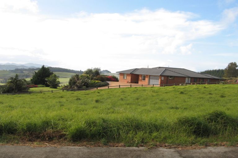 Photo of property in 2 Heron Hill, Kerikeri, 0230