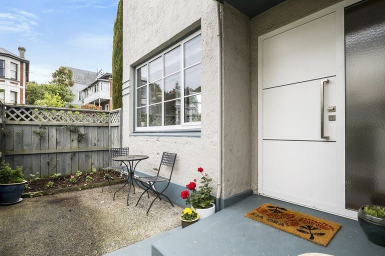 Photo of property in 53 Manor Place, Dunedin Central, Dunedin, 9016