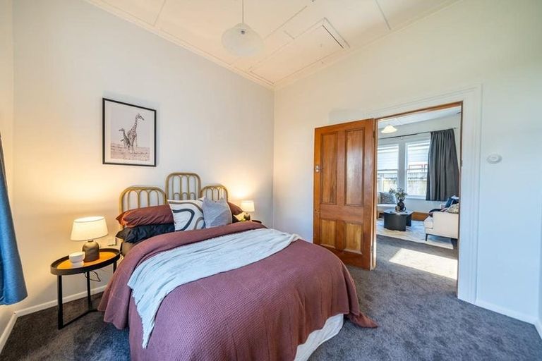 Photo of property in 35 Riddlers Crescent, Petone, Lower Hutt, 5012