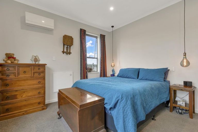 Photo of property in 37 Halswell Road, Hillmorton, Christchurch, 8025