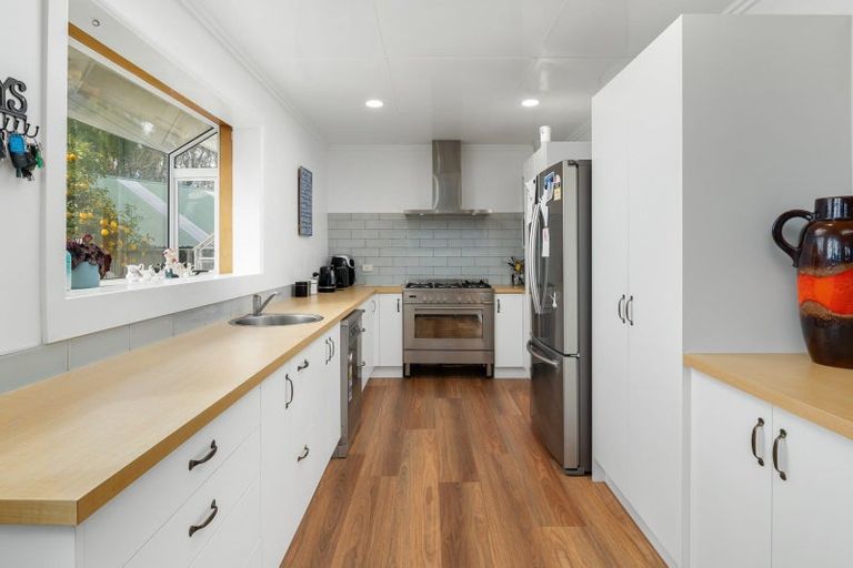 Photo of property in 43 Holdaway Street, Riversdale, Blenheim, 7201