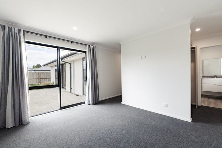 Photo of property in 27 Russell Lilley Drive, Rolleston, 7614