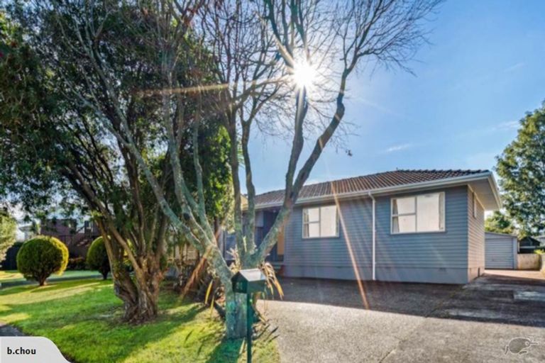 Photo of property in 24 Studfall Street, Pakuranga Heights, Auckland, 2010