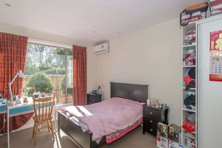 Photo of property in 18 Barlow Street, Ilam, Christchurch, 8041