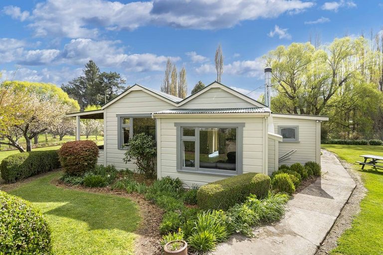 Photo of property in 16 Murphy Street, Dunback, Palmerston, 9483