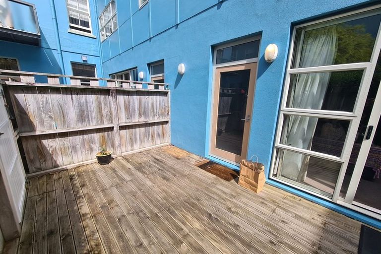 Photo of property in 8/30 Hanson Street, Mount Cook, Wellington, 6021