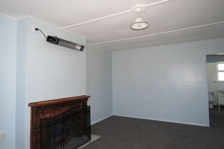 Photo of property in 10-12 Riley Place, Westport, 7825