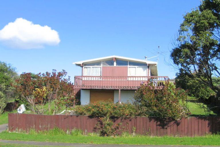 Photo of property in 9 Maytime Street, Clover Park, Auckland, 2023