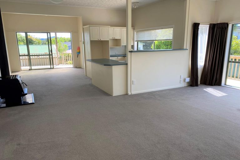 Photo of property in 10 Yorke Road, Haruru, 0204