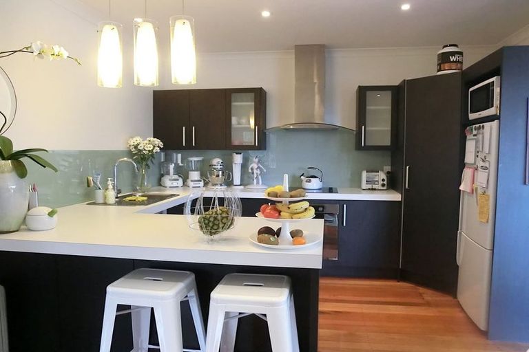 Photo of property in 25 Mountain Road, Mount Wellington, Auckland, 1072