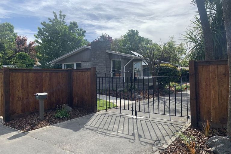 Photo of property in 11 Flower Street, Bryndwr, Christchurch, 8053